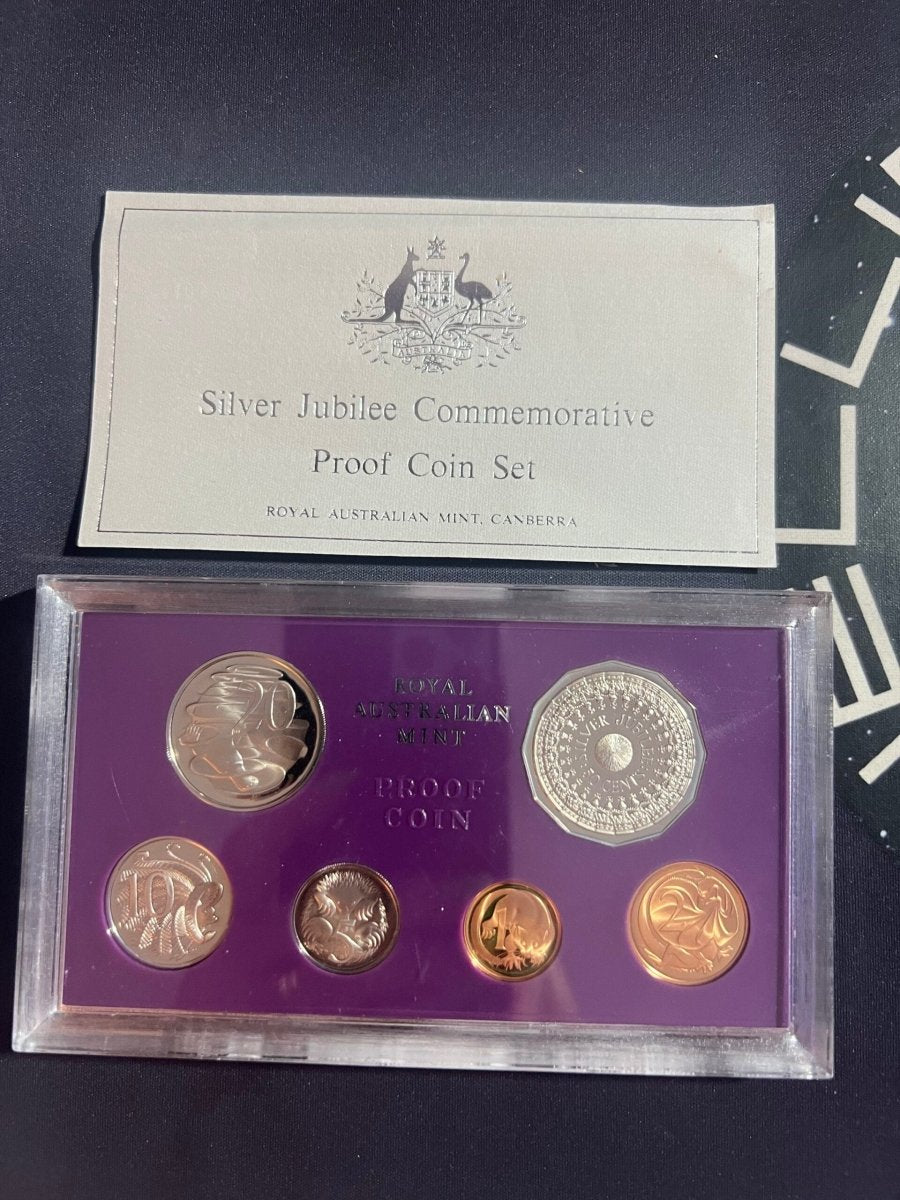 1977 Silver Jubilee Proof Set - Nova Coins