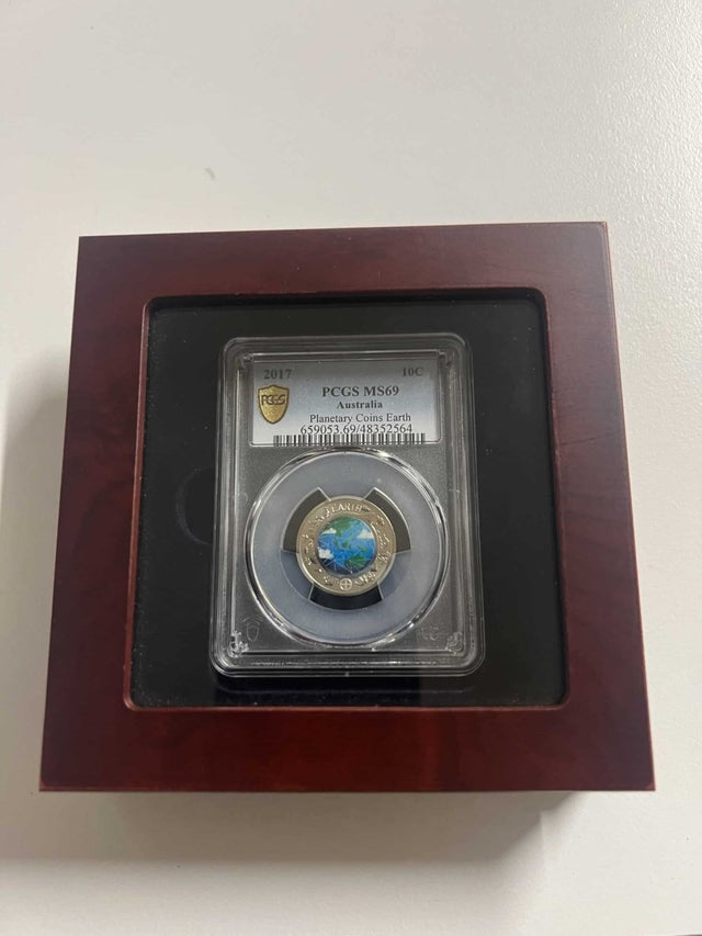 Small coin box VOLTERRA, 1 graded coin (glass) - Nova Coins